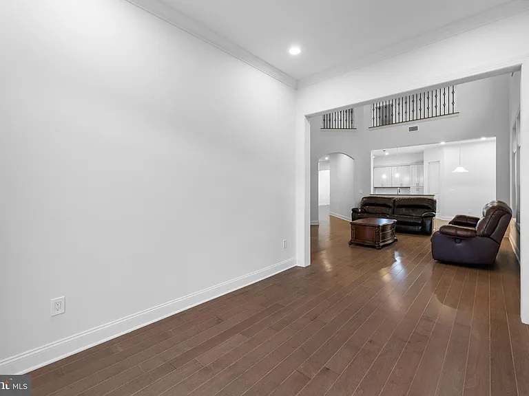 105 Samjan Cir — Photo 15