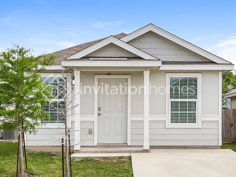 4223 Southton Lk — Photo 1