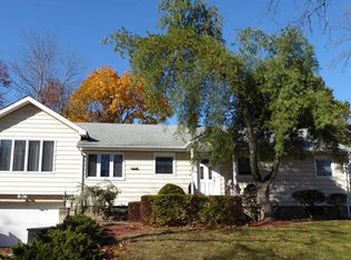 327 Parkside Dr, Paramus, NJ 07652