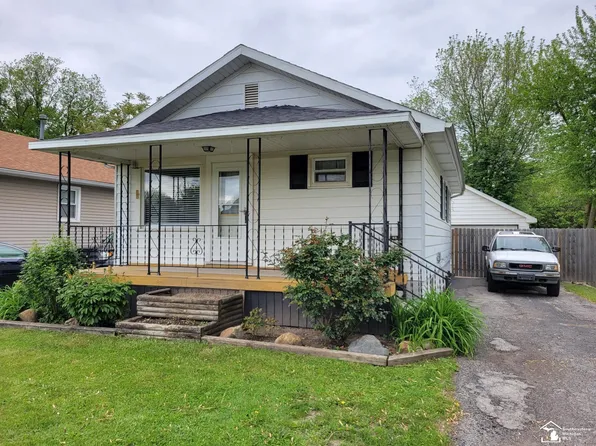 638 W 10th St, Monroe, MI 48161