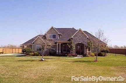 1st image of 3933 Pebble Brook Dr