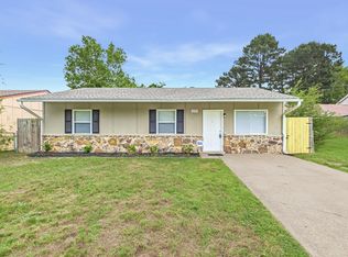 633 Smart St, Jacksonville, AR 72076