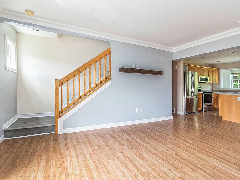 1017 Bluestem Ln — Photo 7