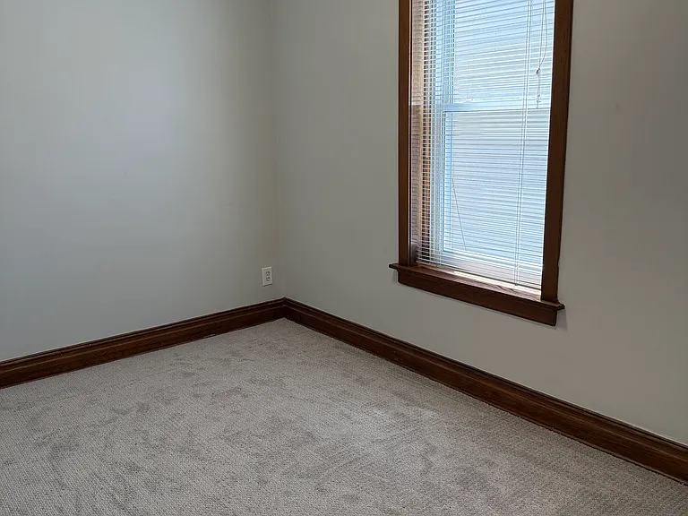 1632 W Nelson St #2 — Photo 10