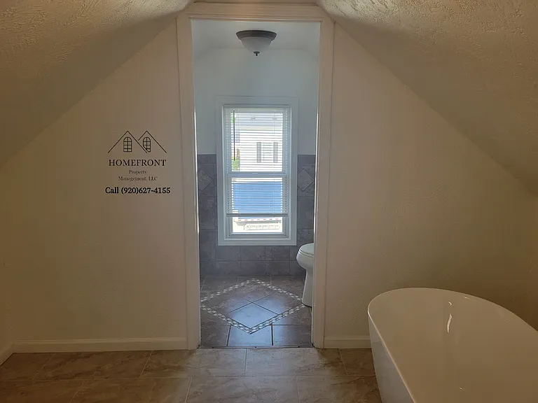 1828 S 11th St — Photo 13