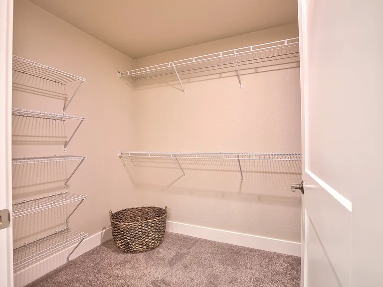 Verndale Apartments — Photo 8