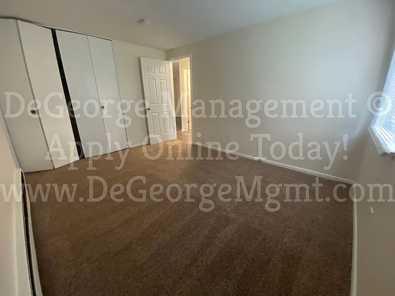 Avalon Apartments — Photo 21