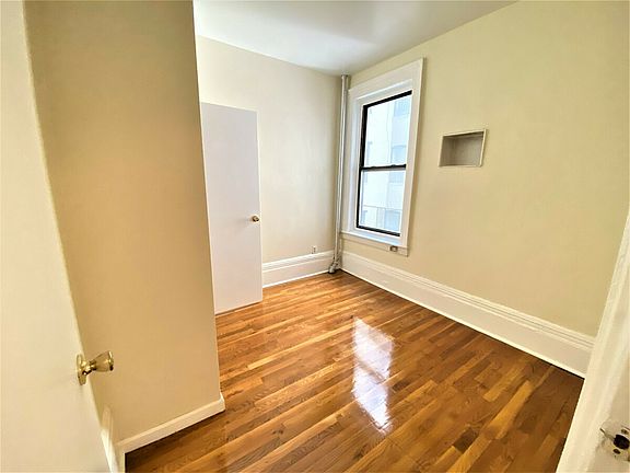 3rd image of 615 W 143rd St #2G