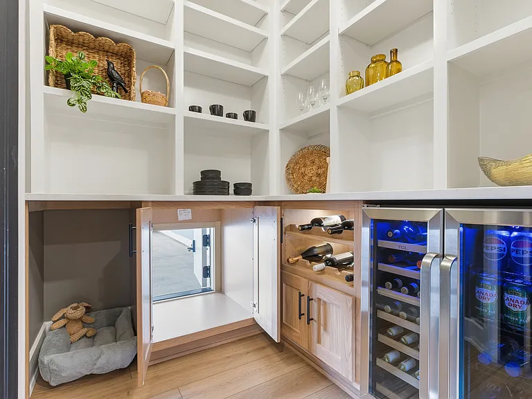 2138 E Beaumont St — Photo 10