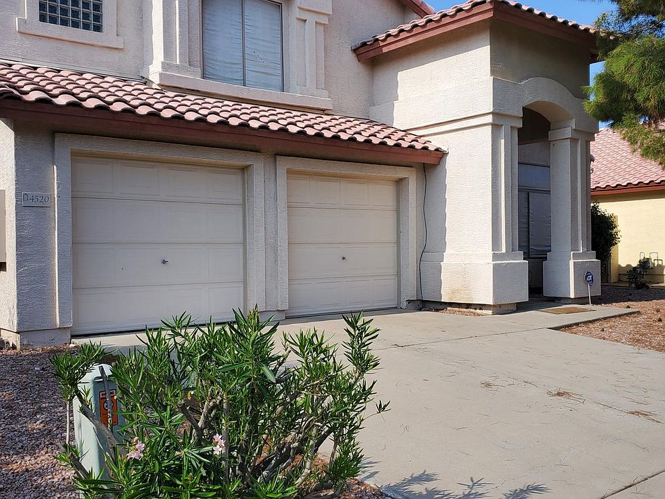Beautiful three bedroom with a loft and 2.5 baths. Brand new HVAC and garage doors. Located near everything, Mayo, Desert Ridge, Phoenix, Airport, Scottsdale, Freeway access
