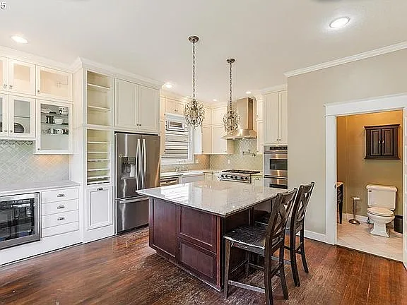 3425 S Corbett Ave — Photo 15