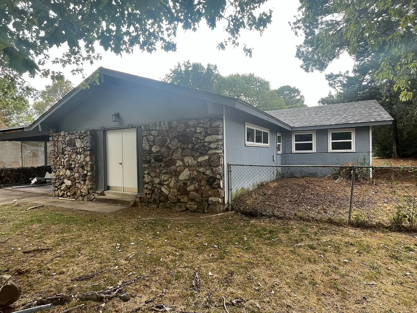 Nice Sherwood Home with 5 bedrooms and 1 and a half bathrooms at 8 Lybrand Drive in Sherwood, Ark... — Photo 2