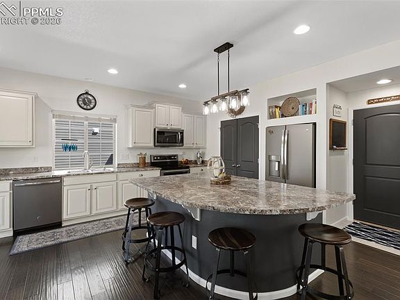 3rd image of 6588 Cottonwood Tree Dr