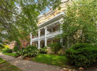 579 Summit Ave APT 105, Saint Paul, MN 55102