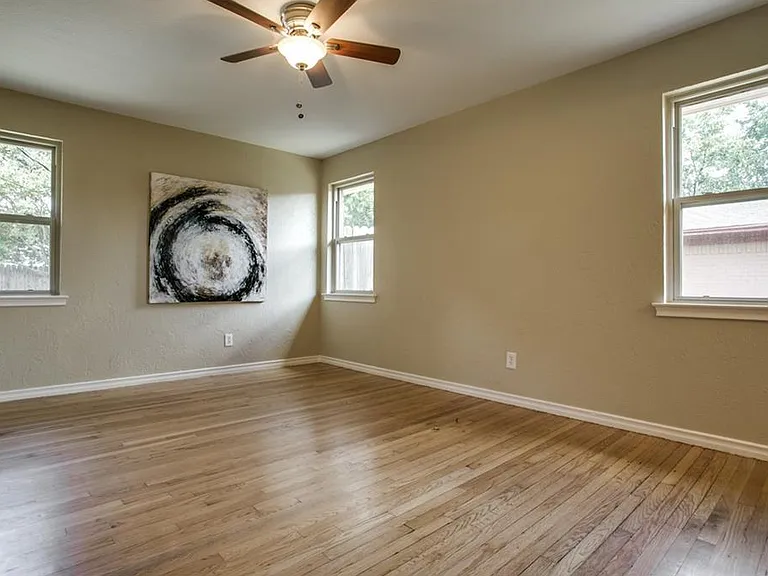 2352 Wildoak Dr — Photo 7