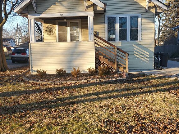 4th image of 254 E Oak St