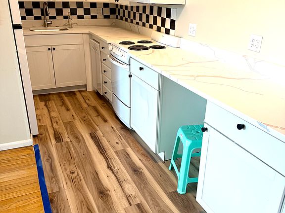 5th image of 7 Arizona Ter APT 5