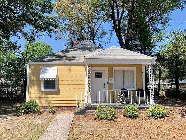 2174 Banyan St — Photo 12