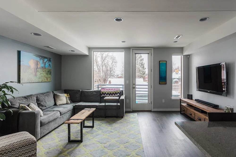 Building Photo - 4030 Tejon St #106