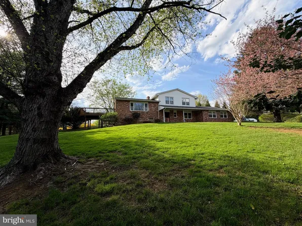 4106 Gene Hemp Rd, Jefferson, MD 21755