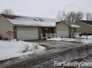 5990 Red Feather Dr, Bay City, MI 48706