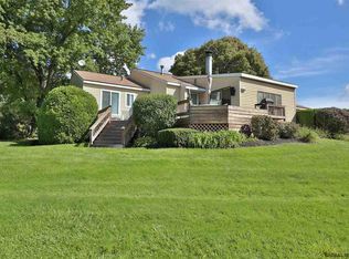 36 Loudonwood Dr E, Albany, NY 12211