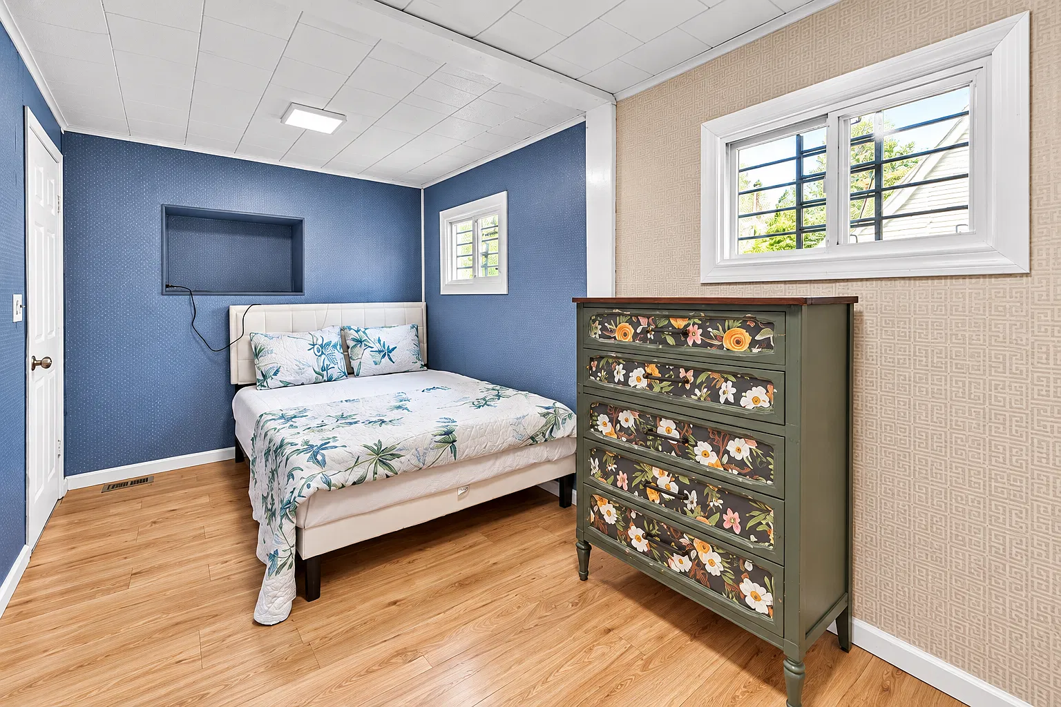 1 bed, 950 sqft, $750 — Photo 4