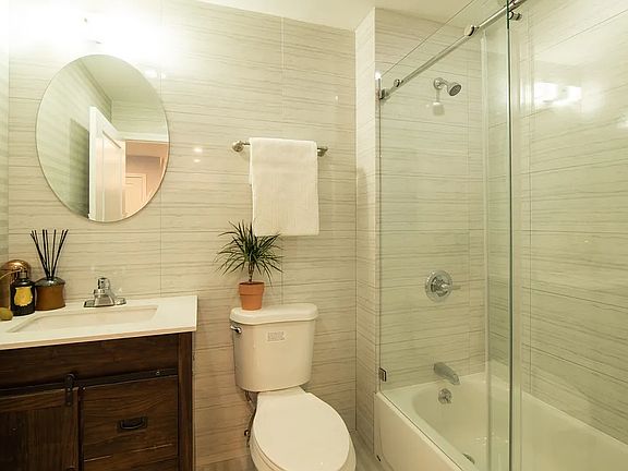 4th image of 42-18 147th St #6B
