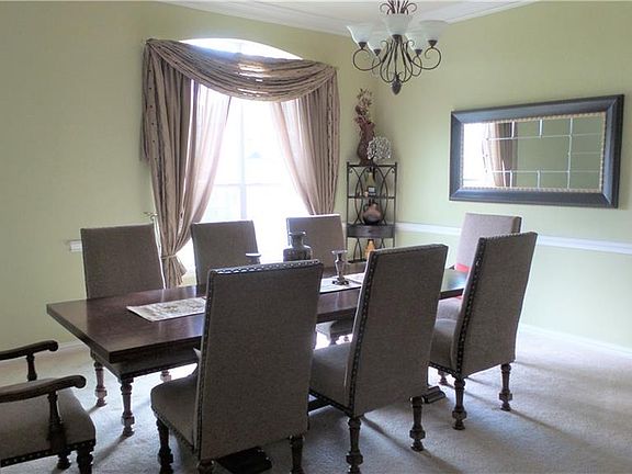 3rd image of 218 Park Meadows Dr