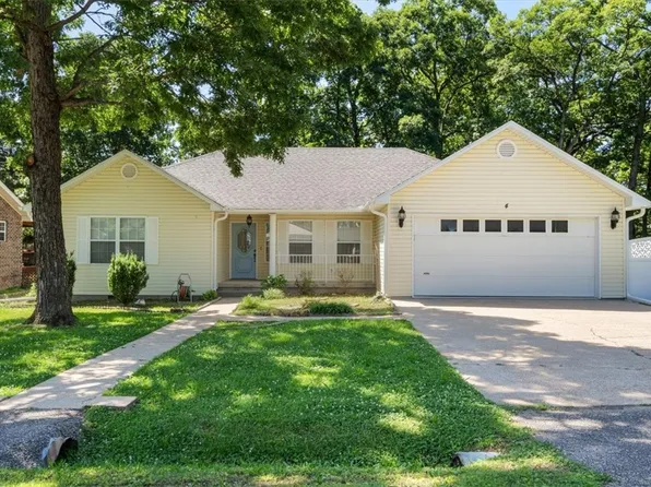 4 Hillcrest Dr, Holiday Island, AR 72631