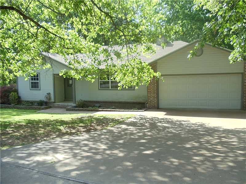 1st image of 8244 Fairway Dr