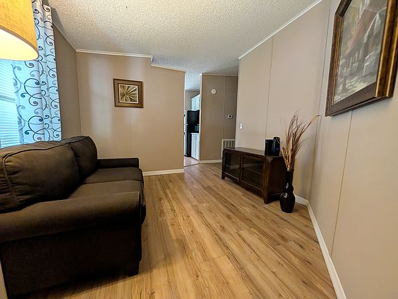 4th image of 6302 Sundance Dr #182
