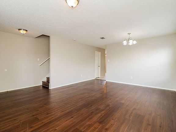 5th image of 8737 Hunters Point Way