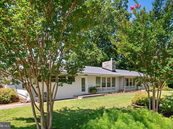 3 Sheridan Rd, Arnold, MD 21012