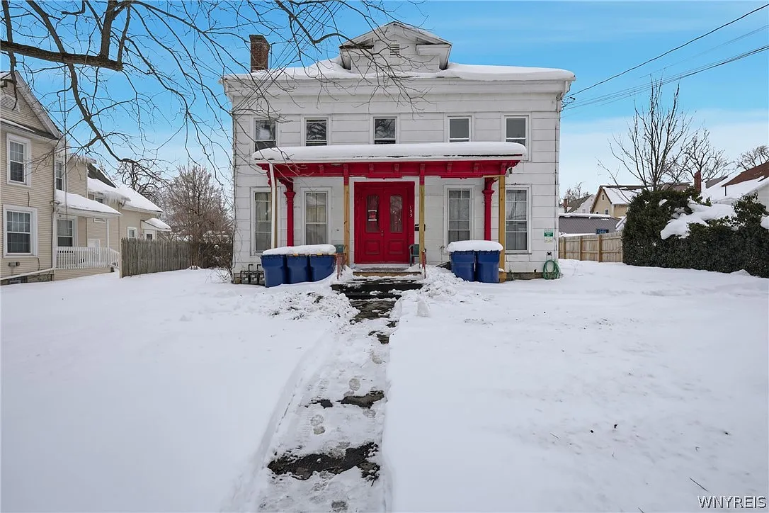 195 Prospect St photo 1