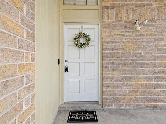 4th image of 5719 Fair Forest Dr