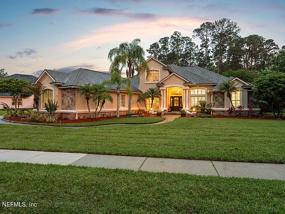 2nd image of 389 SUMMERSET Drive