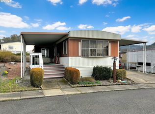 405 Shadow Ranch Ln, Roseburg, OR 97470