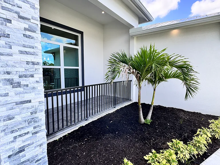 1022 Apple Ave — Photo 4