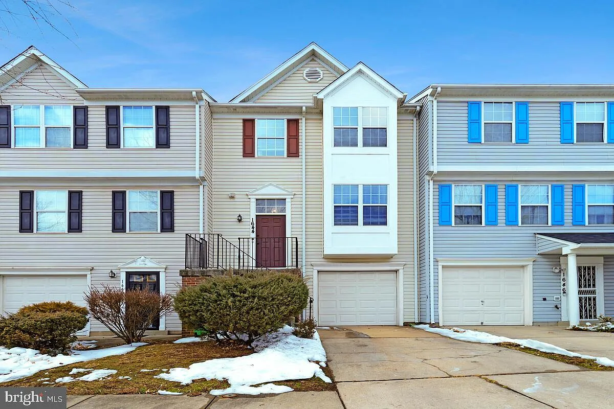 1644 Deep Gorge Ct photo 1