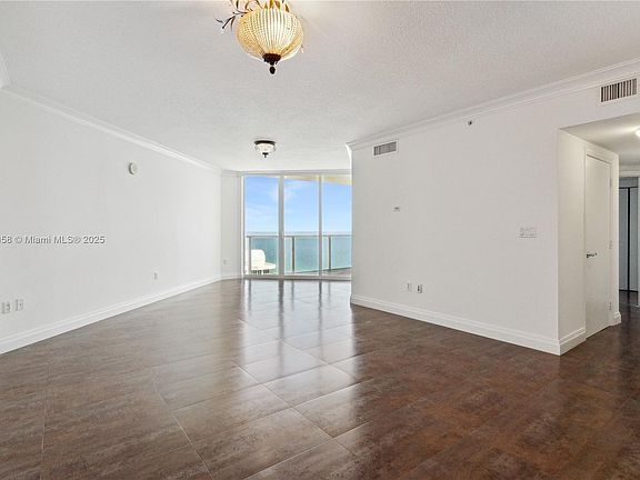 5th image of 16699 Collins Ave APT 3406