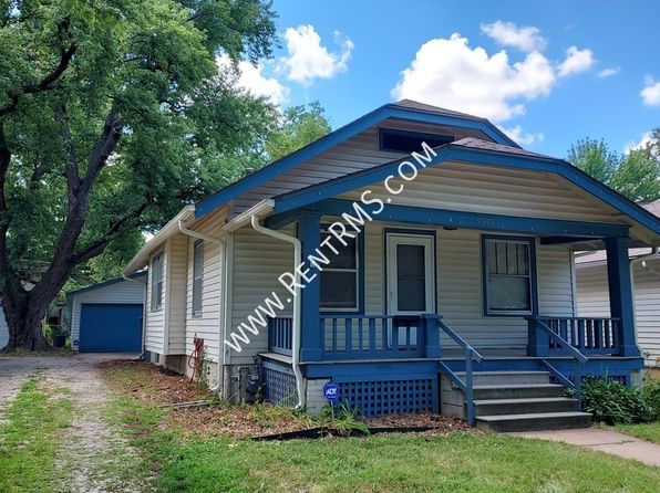 2215 SW Kenilworth Ct