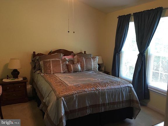 5th image of 4700 Turnberry Dr
