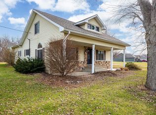 278 Canadian Dr, Staunton, IL 62088