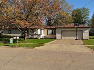 143 Coke Dr, Montrose, MI 48457