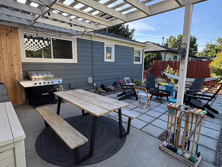 2226 S Colorado Ave — Photo 6