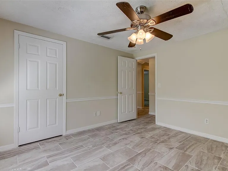 10406 Reclinata Ln — Photo 25