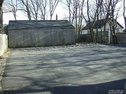 3rd image of 54 Mansfield Ave