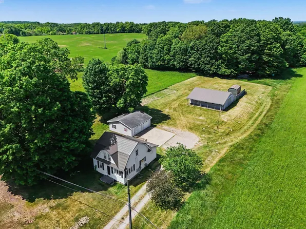 4559 S Maple Island Rd, Hesperia, MI 49421