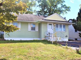 104 New Dover Rd, Iselin, NJ 08830